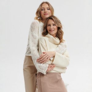 Pulover cu guler rulat - Ivory