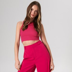 Top scurt din tricot striat - Roz