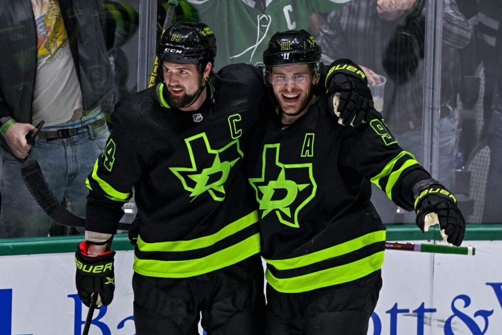 Jamie Benn and Tyler Seguin lead Stars over Islanders in vintage fashion 8211 The Athletic
