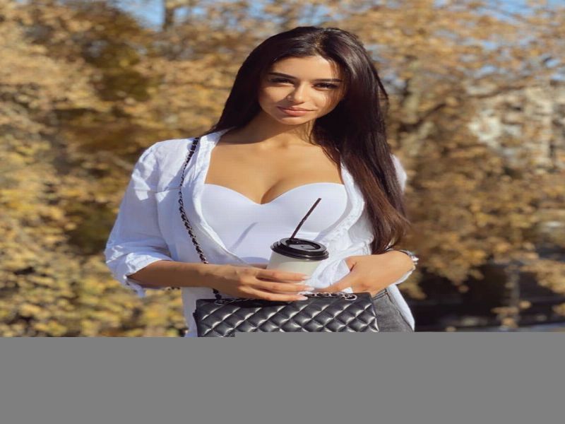 Elena Lorenzo profile picture